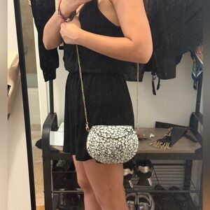 Elegant Mosaic Pattern Shoulder Bag